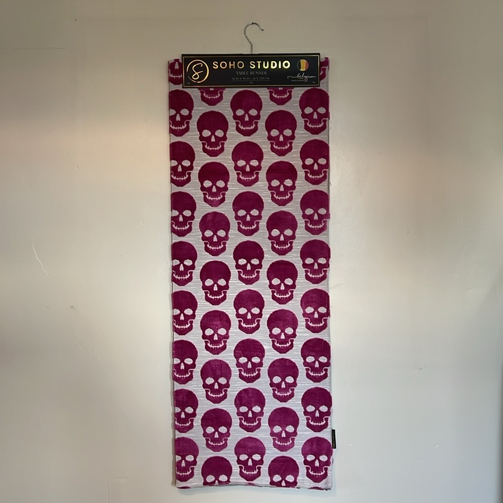 Soho Studio Goth Glam Belgium Woven Magenta Pink Velvet Skull Table Runner NWT